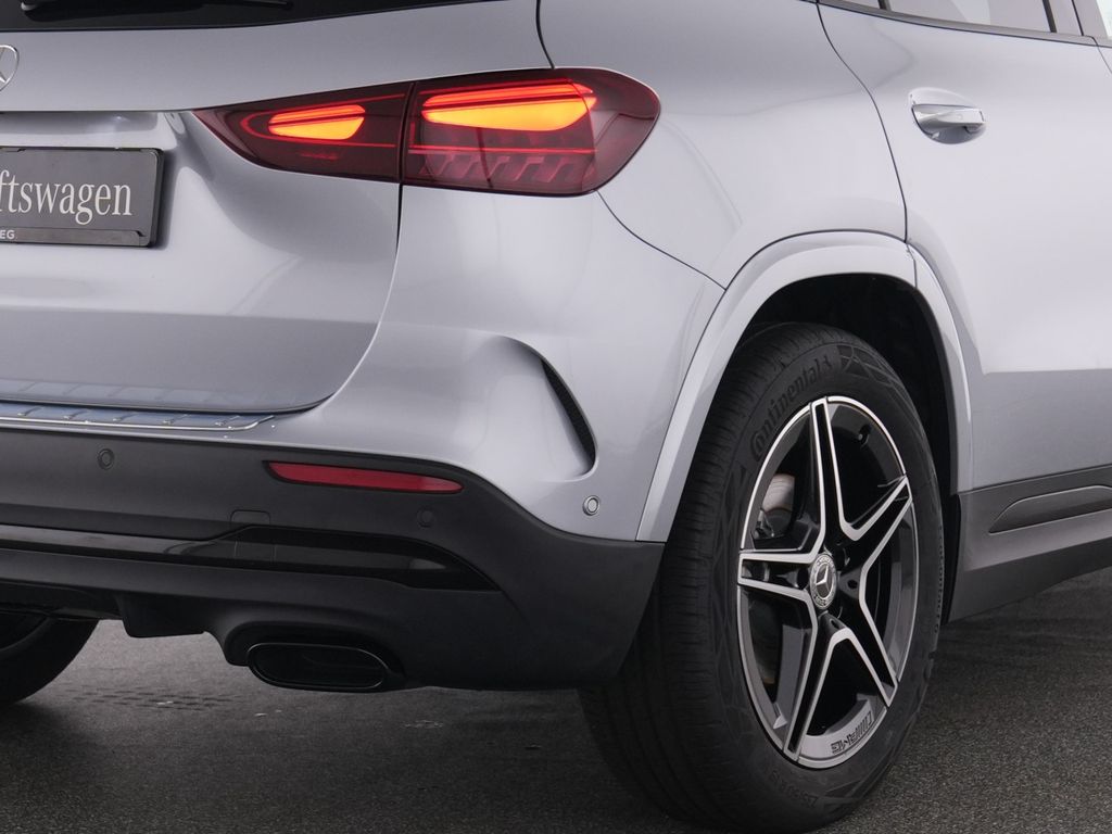 Mercedes-Benz GLA 200 2026 г. Серебристый, пробег 9653 км