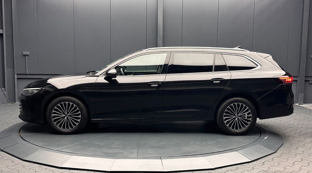 Volkswagen PASSAT VARIANT 2024 г. Чёрный, пробег 24750 км