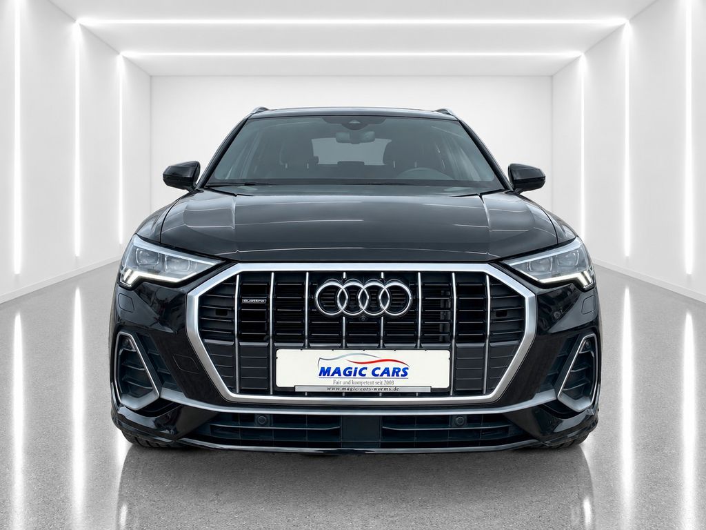 Audi Q3 2023 г. Чёрный, пробег 43000 км