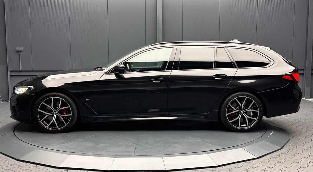 BMW 520 2023 г. Чёрный, пробег 51000 км