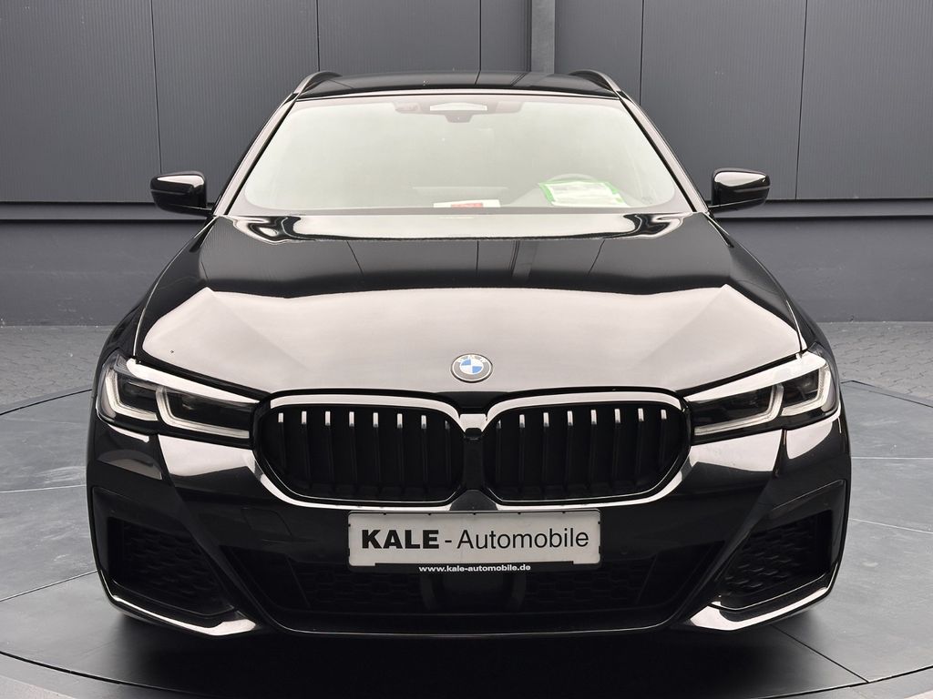 BMW 520 2023 г. Чёрный, пробег 51000 км