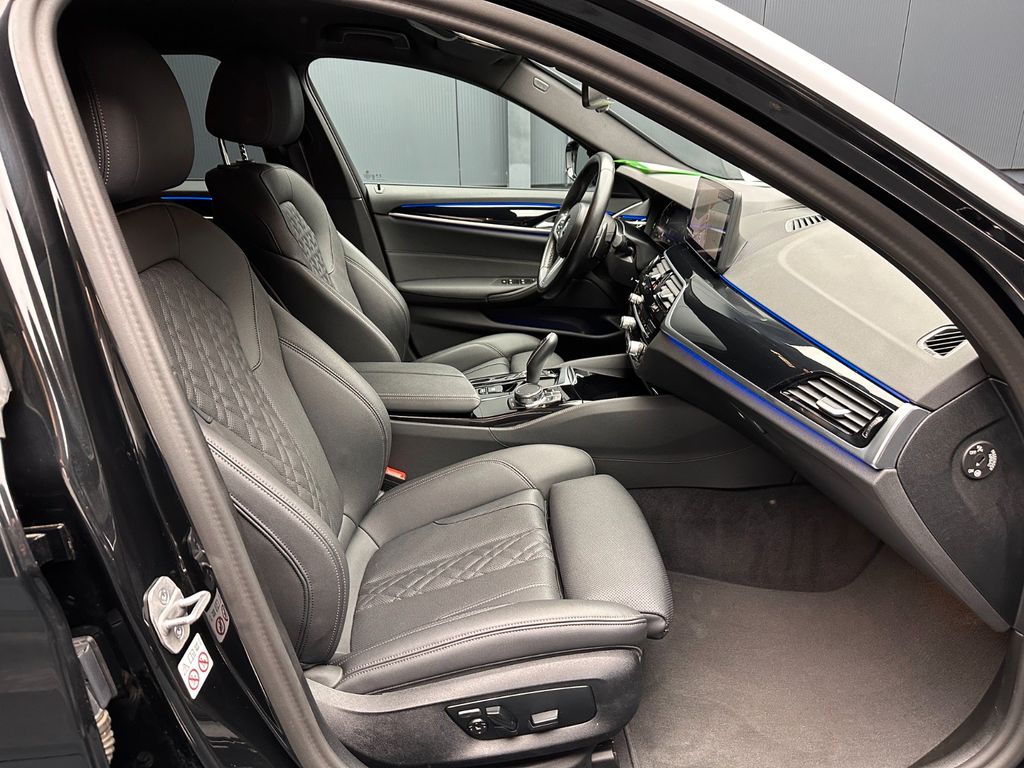 BMW 520 2023 г. Чёрный, пробег 51000 км