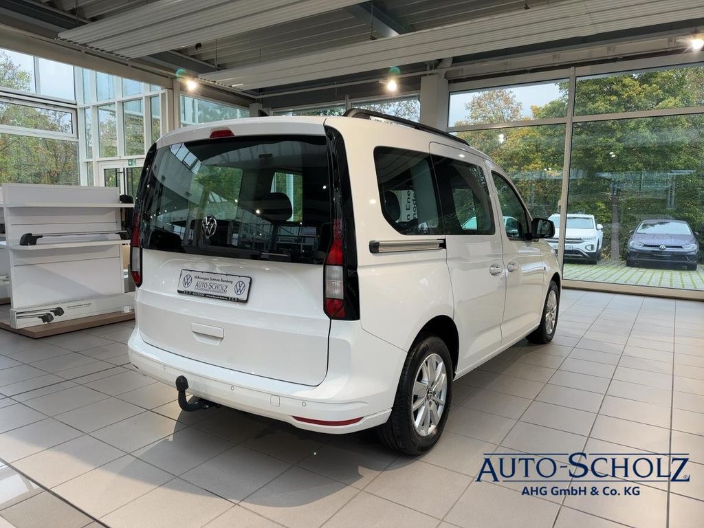 Volkswagen Caddy 2022 г. Белый, пробег 31750 км