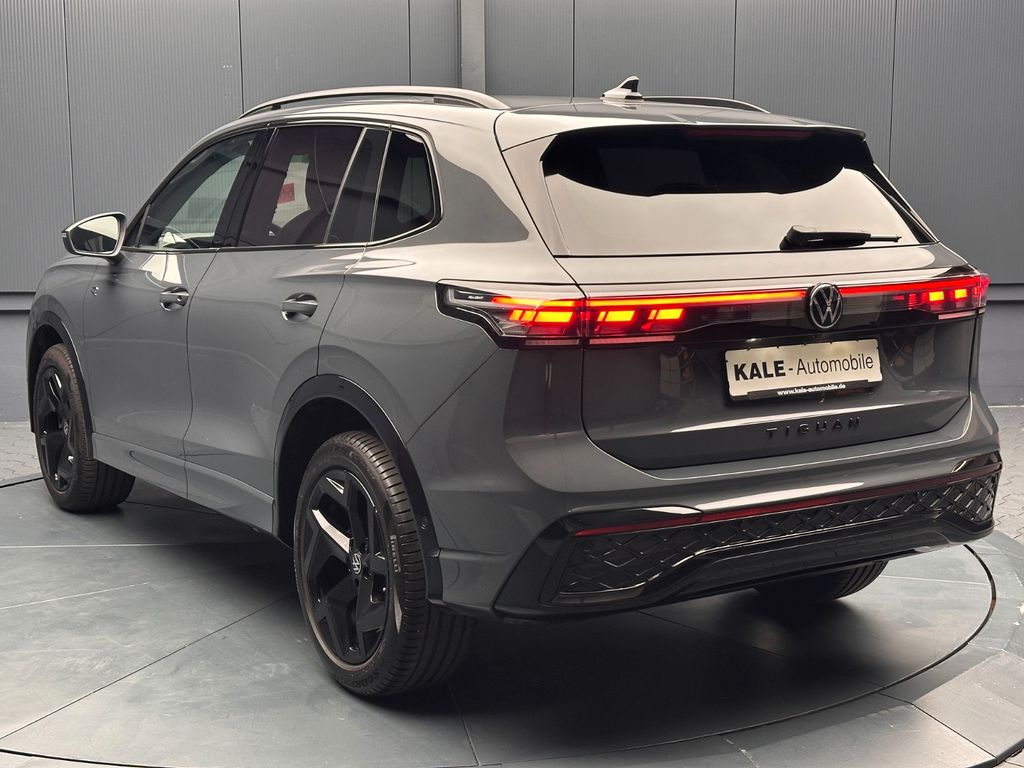 Volkswagen Tiguan 2024 г. Серый, пробег 26000 км