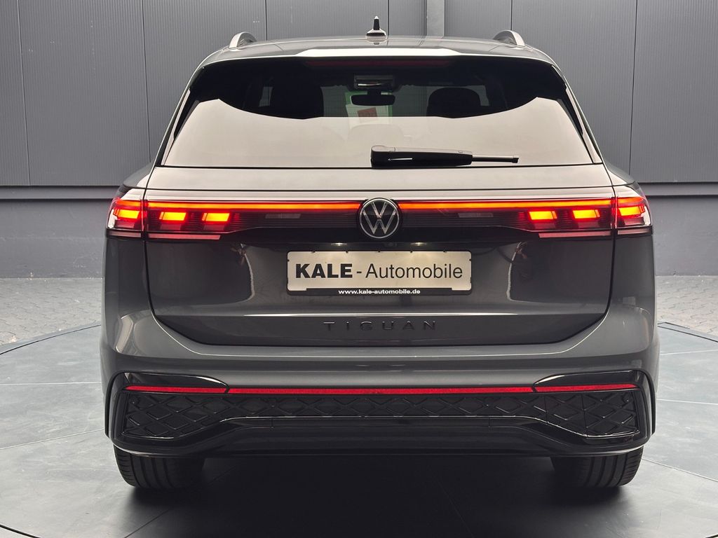 Volkswagen Tiguan 2024 г. Серый, пробег 26000 км