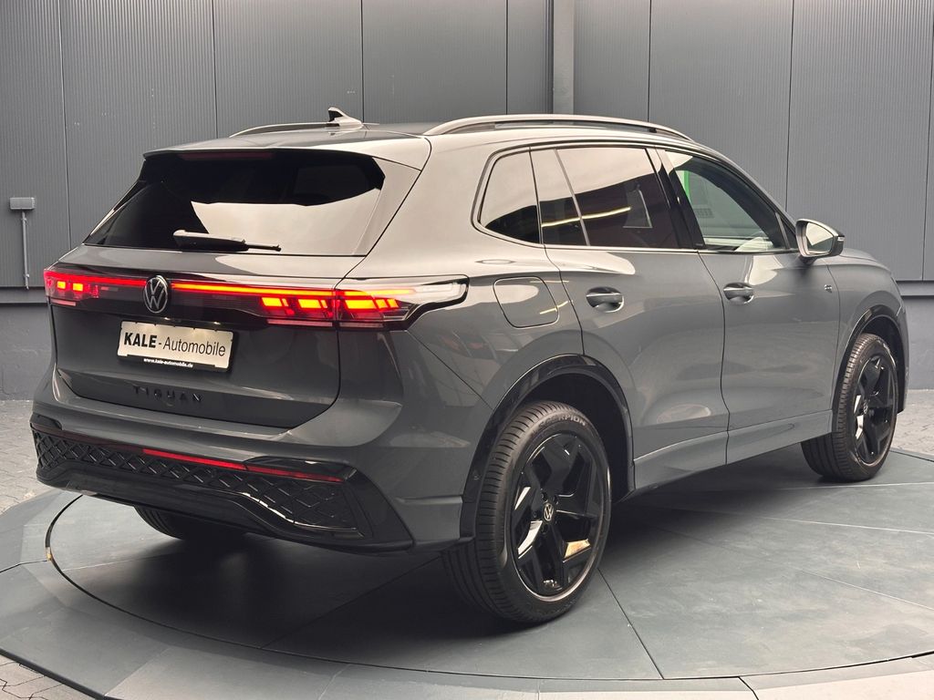 Volkswagen Tiguan 2024 г. Серый, пробег 26000 км