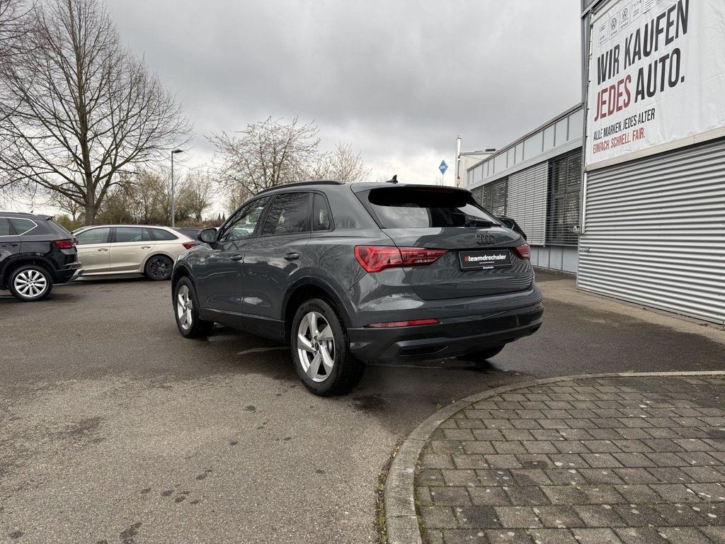 Audi Q3 2023 г. Серый, пробег 59937 км