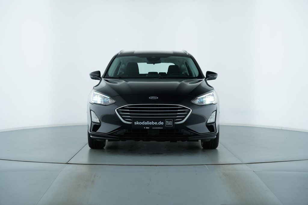 Ford Focus 2021 г. Чёрный, пробег 39999 км