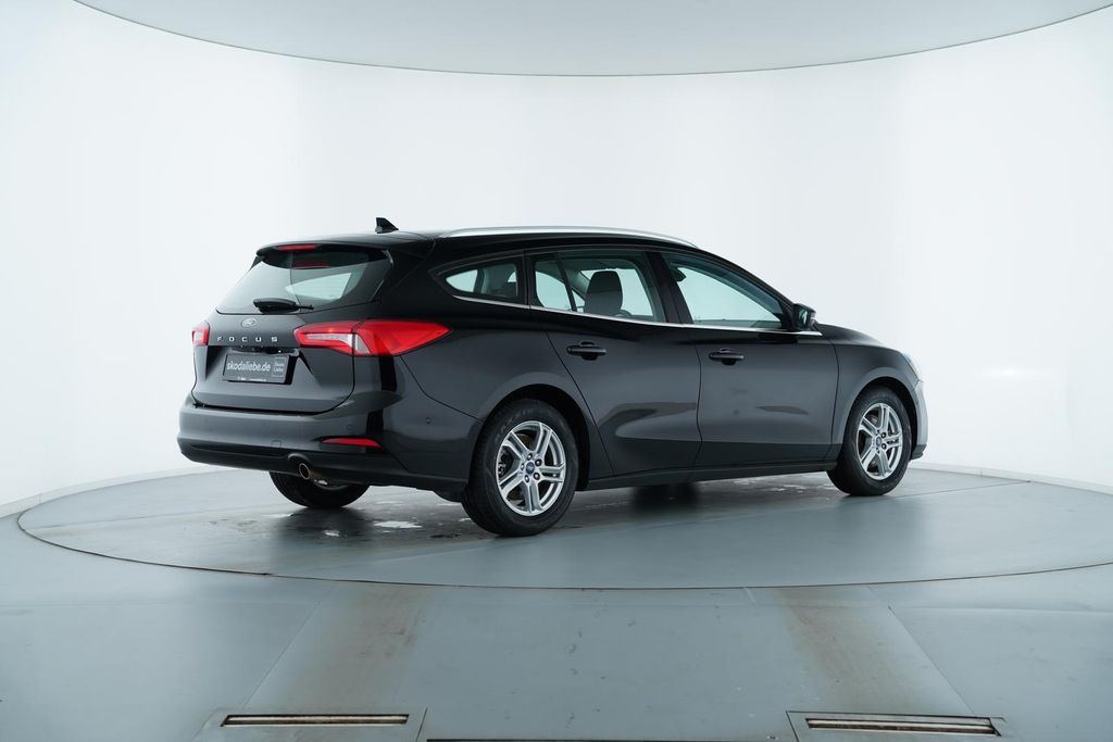 Ford Focus 2021 г. Чёрный, пробег 39999 км