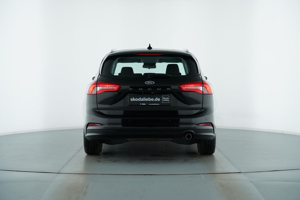 Ford Focus 2021 г. Чёрный, пробег 39999 км