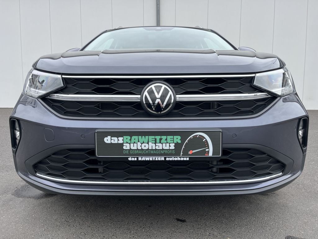 Volkswagen Taigo 2022 г. Серый, пробег 12014 км
