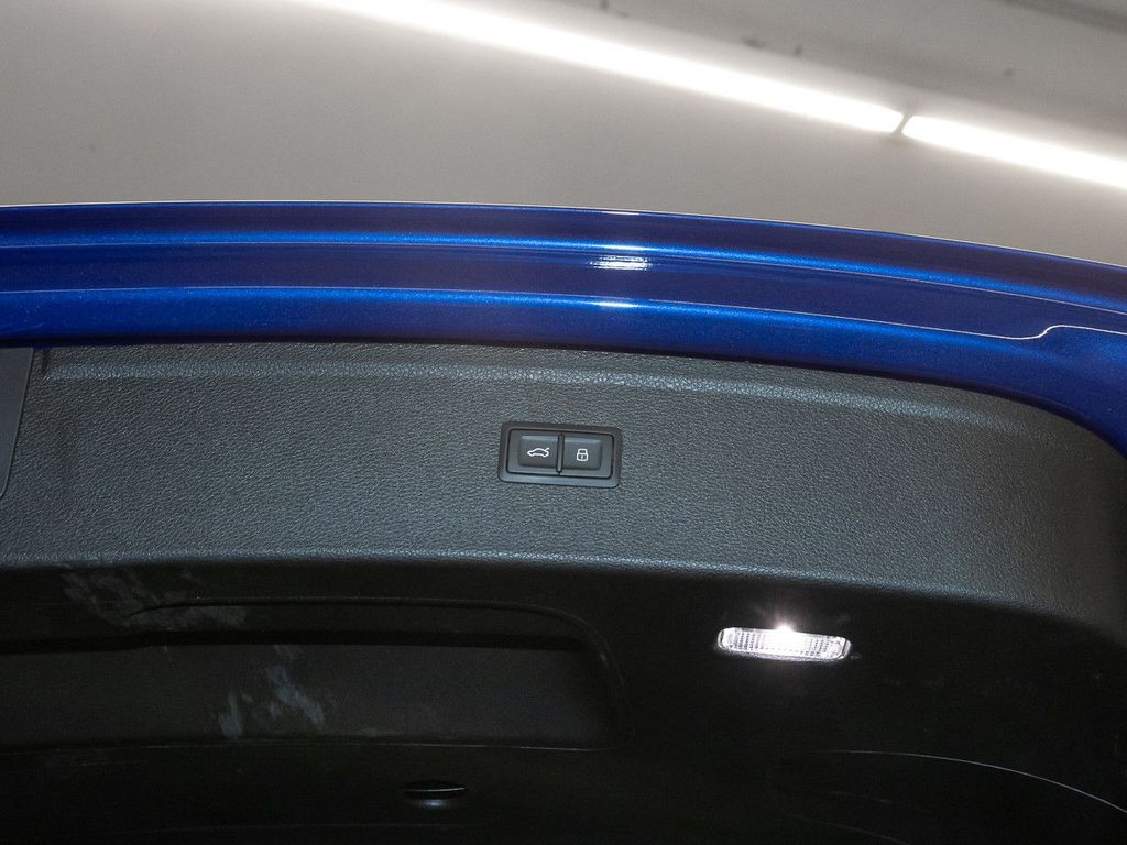 Audi SQ5 2023 г. Синий, пробег 41978 км