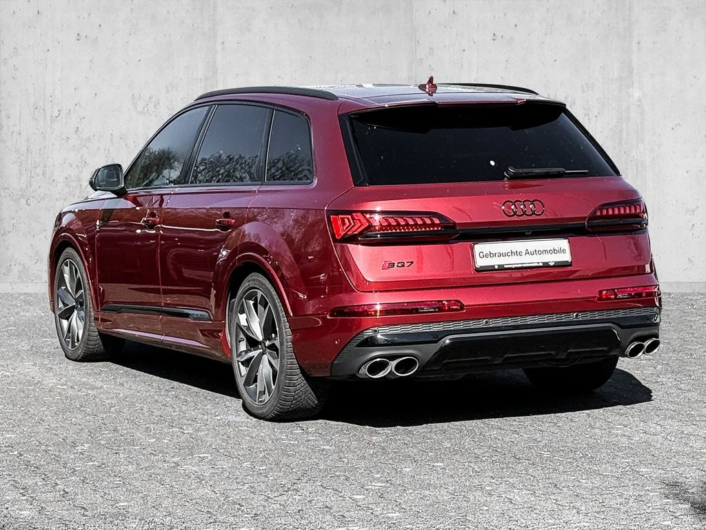 Audi SQ7 2023 г. Красный, пробег 56832 км