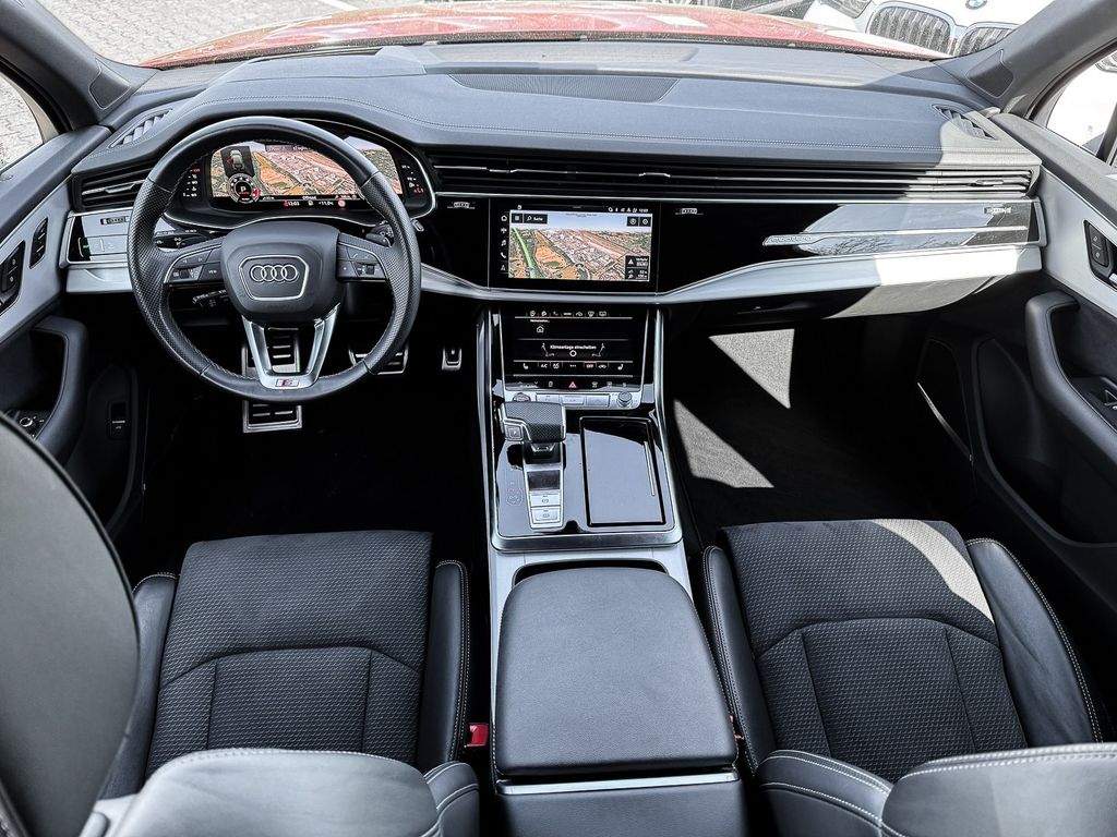 Audi SQ7 2023 г. Красный, пробег 56832 км