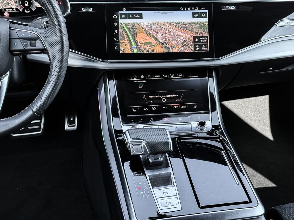Audi SQ7 2023 г. Красный, пробег 56832 км