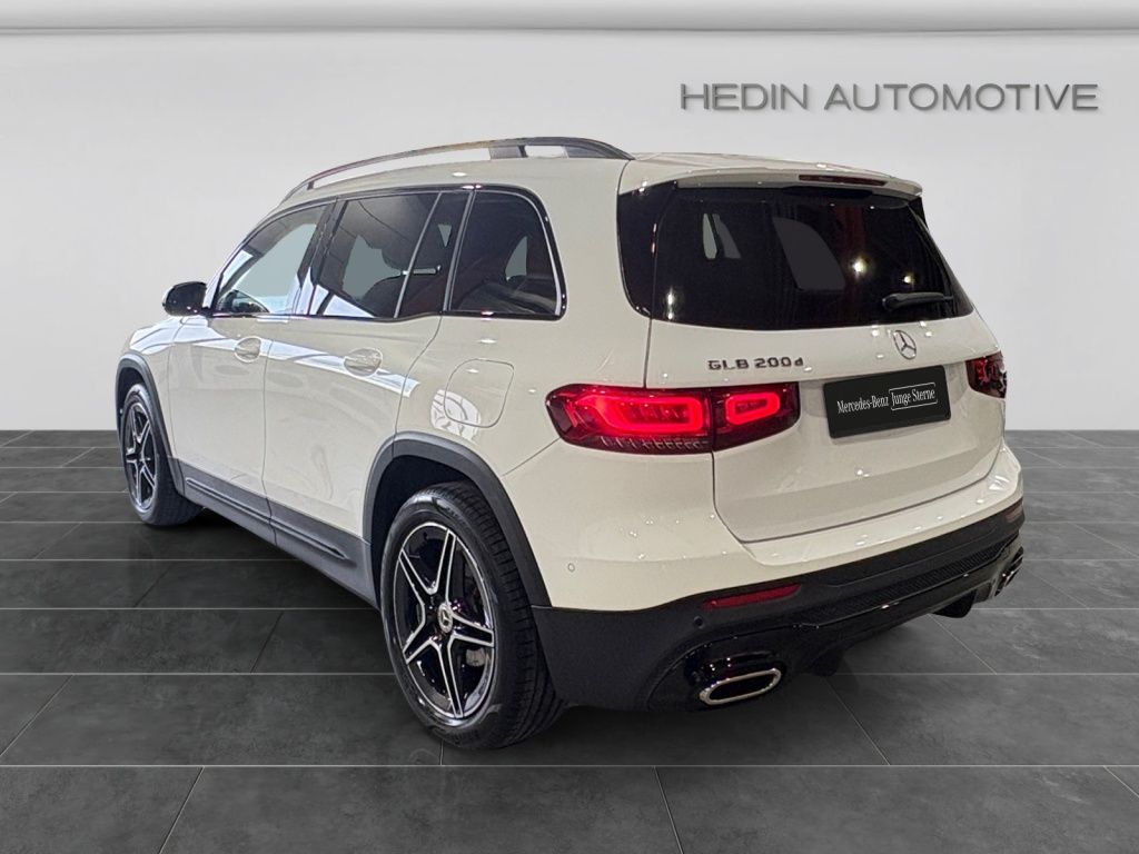Mercedes-Benz GLB 200 2023 г. Белый, пробег 37700 км