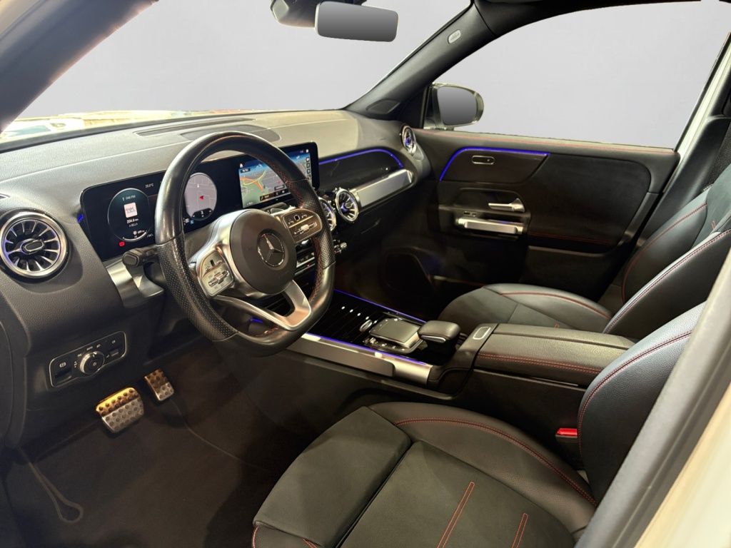 Mercedes-Benz GLB 200 2023 г. Белый, пробег 37700 км