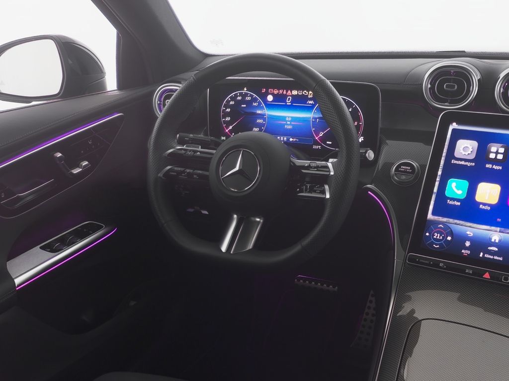 Mercedes-Benz GLC 200 2026 г. Серый, пробег 9300 км