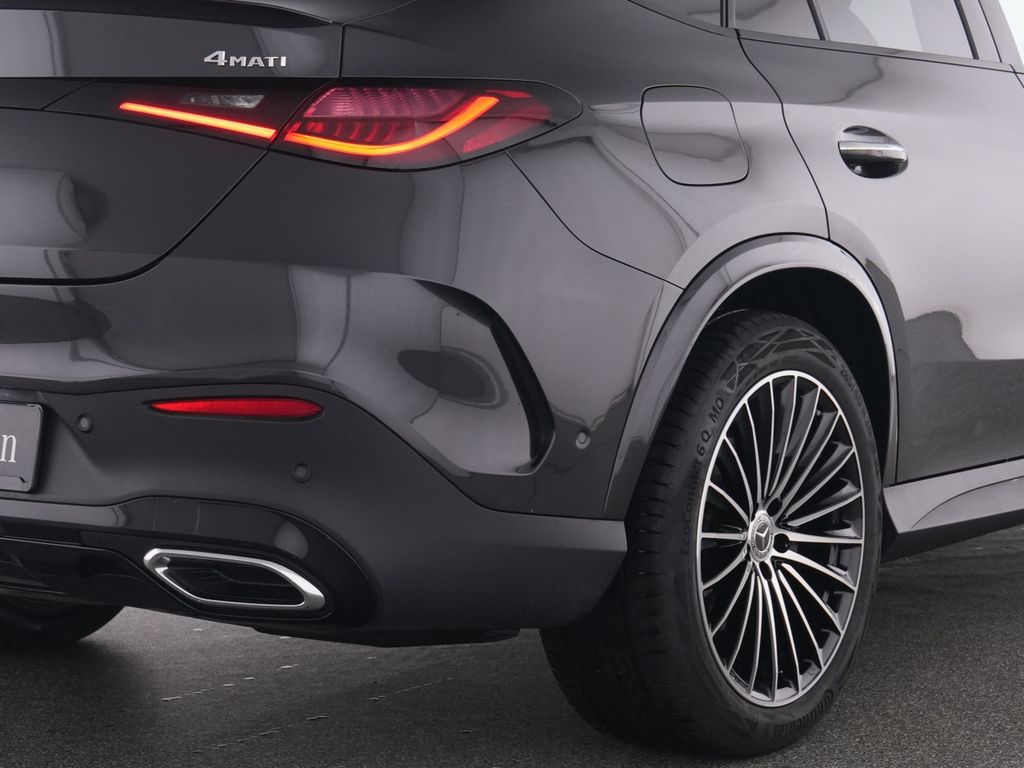 Mercedes-Benz GLC 200 2026 г. Серый, пробег 9300 км