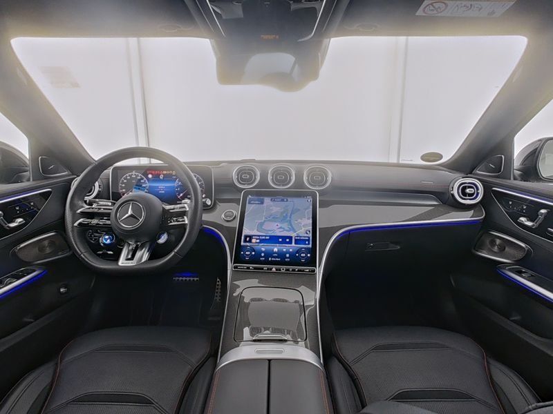 Mercedes-Benz C 43 AMG 2025 г. Чёрный, пробег 24307 км