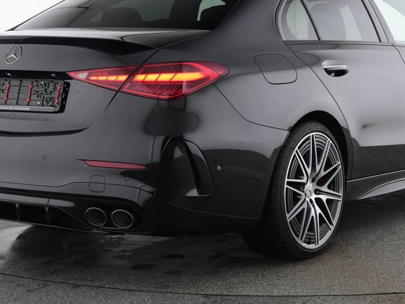 Mercedes-Benz C 43 AMG 2025 г. Чёрный, пробег 24307 км