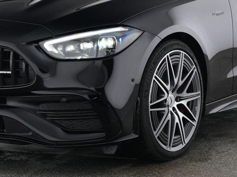 Mercedes-Benz C 43 AMG 2025 г. Чёрный, пробег 24307 км