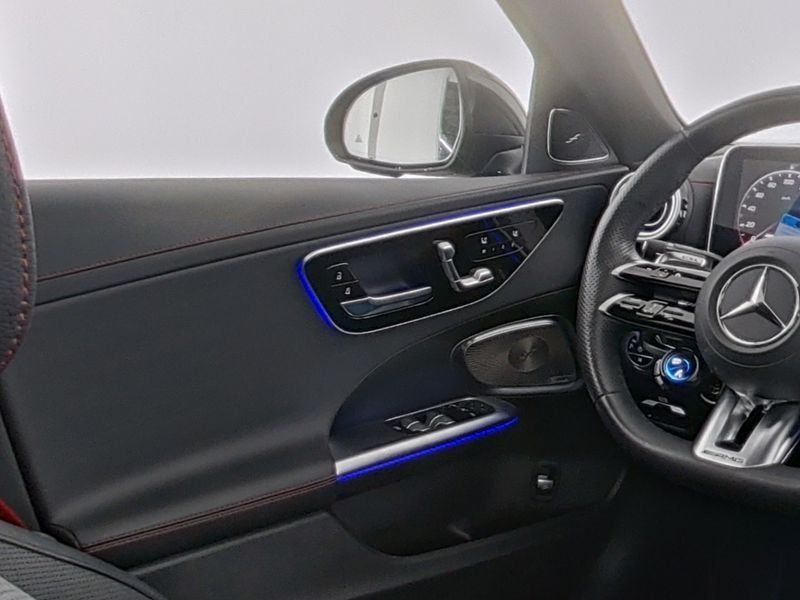 Mercedes-Benz C 43 AMG 2025 г. Чёрный, пробег 24307 км