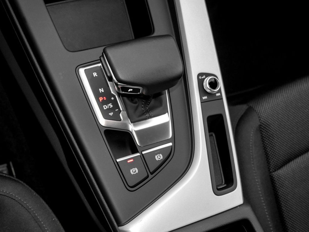 Audi A5 2022 г. Чёрный, пробег 41200 км