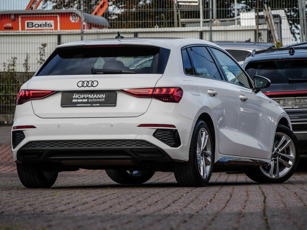Audi A3 2023 г. Белый, пробег 45700 км