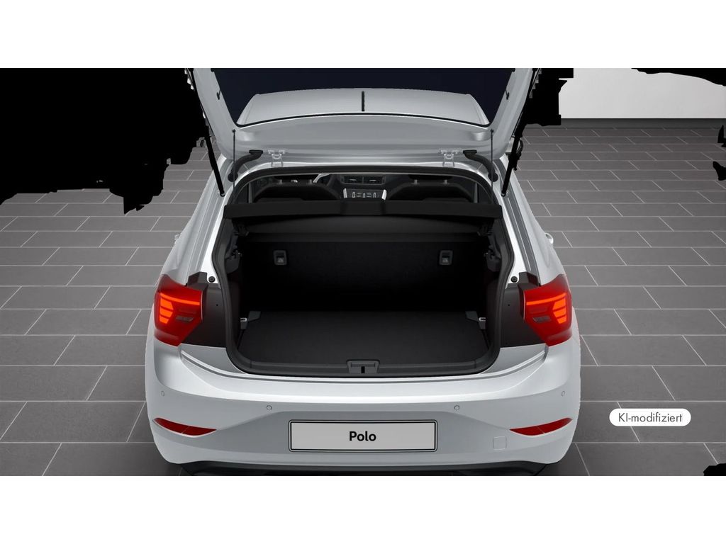 Volkswagen Polo 2023 г. Серебристый, пробег 45550 км