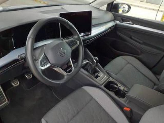 Volkswagen Golf 2026 г. Синий, пробег 21800 км