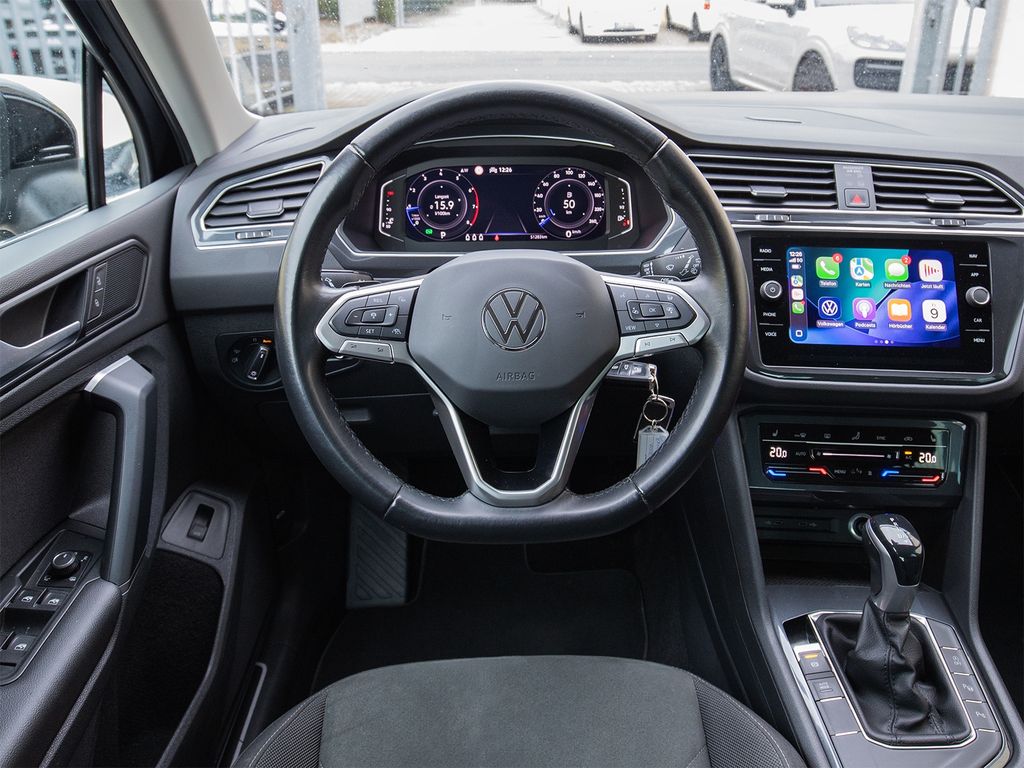 Volkswagen Tiguan 2021 г. Чёрный, пробег 50000 км
