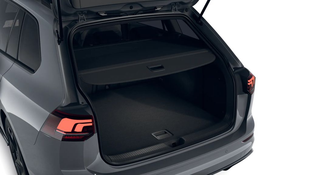 Volkswagen Golf 2025 г. Серый, пробег 23900 км