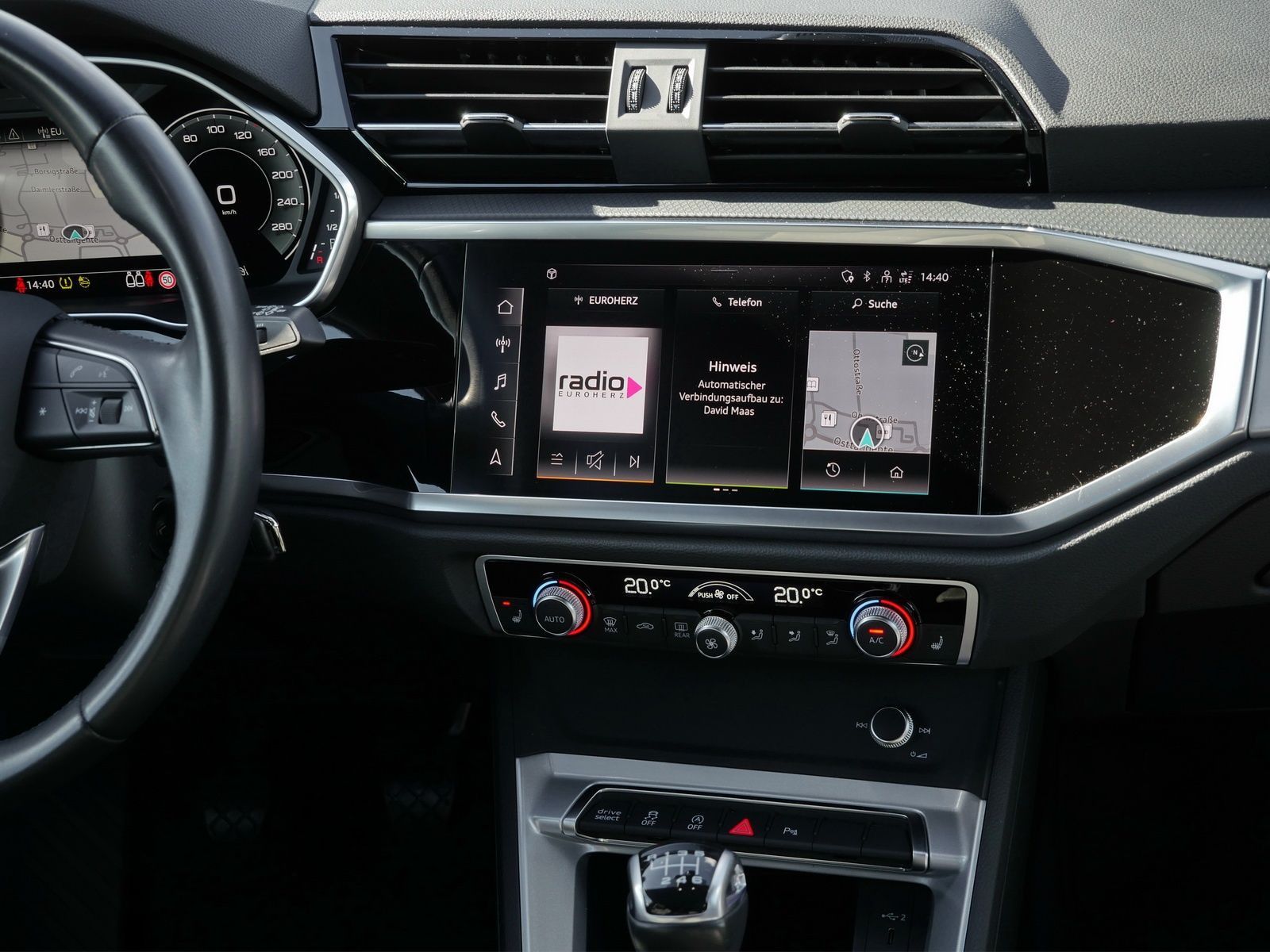 Audi Q3 2022 г. Чёрный, пробег 54964 км