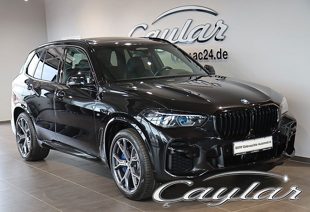 BMW X5 2023 г. Чёрный, пробег 52153 км
