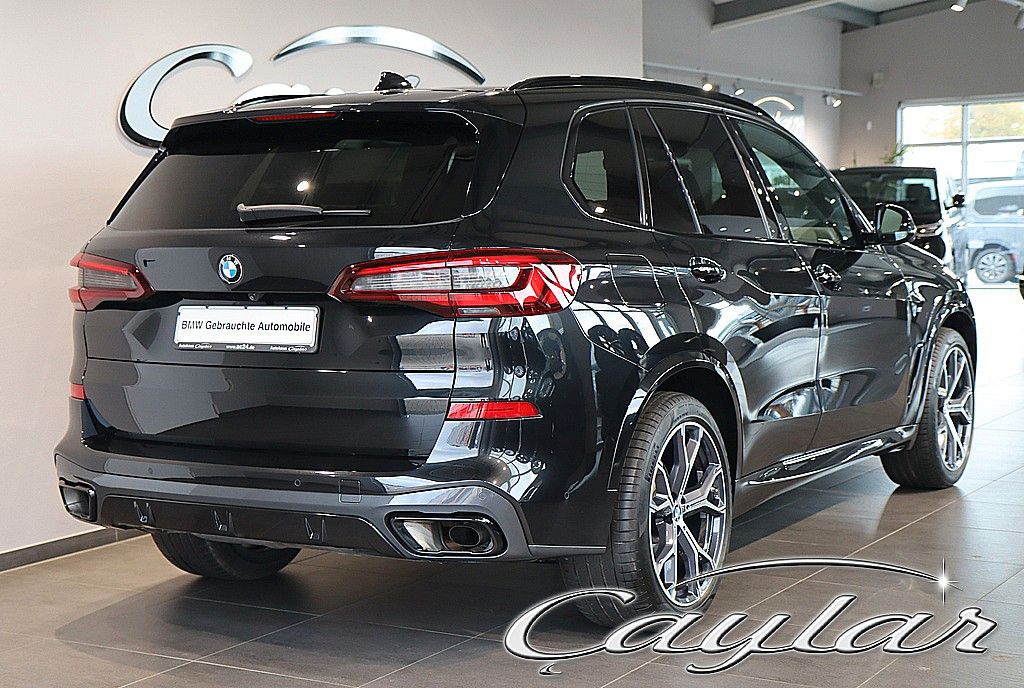 BMW X5 2023 г. Чёрный, пробег 52153 км