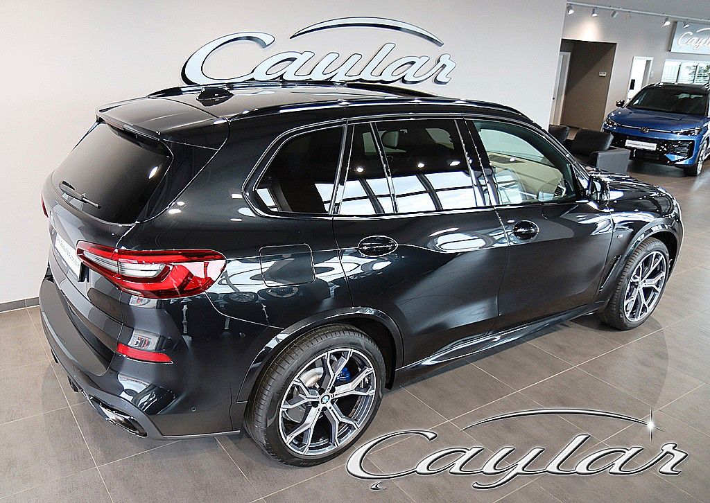 BMW X5 2023 г. Чёрный, пробег 52153 км
