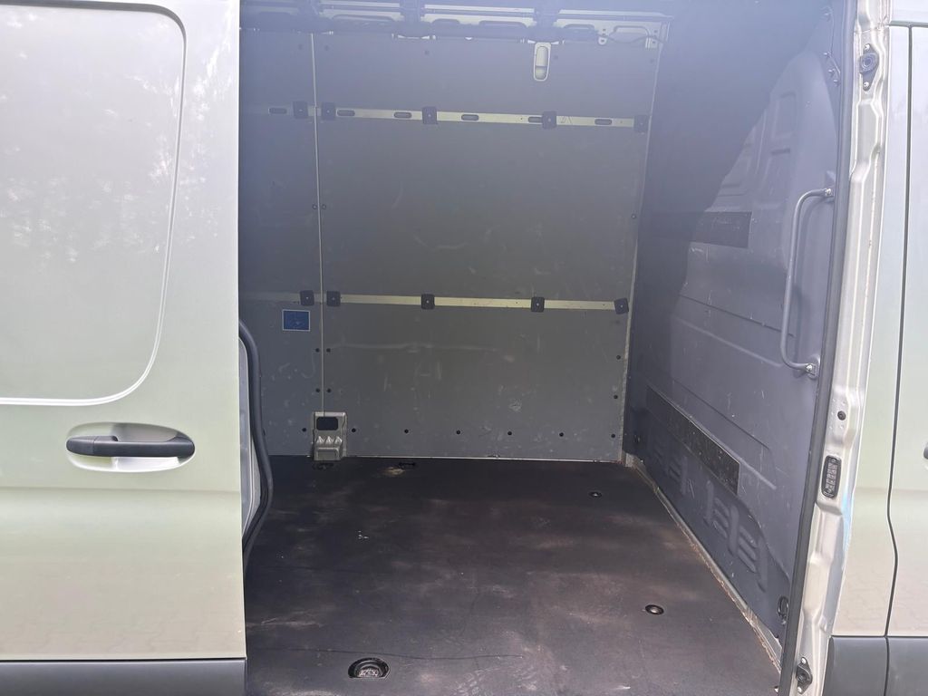 Mercedes-Benz SPRINTER 2022 г. Серебристый, пробег 54700 км