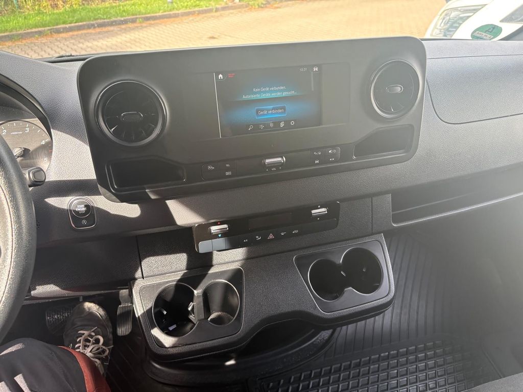 Mercedes-Benz SPRINTER 2022 г. Серебристый, пробег 54700 км