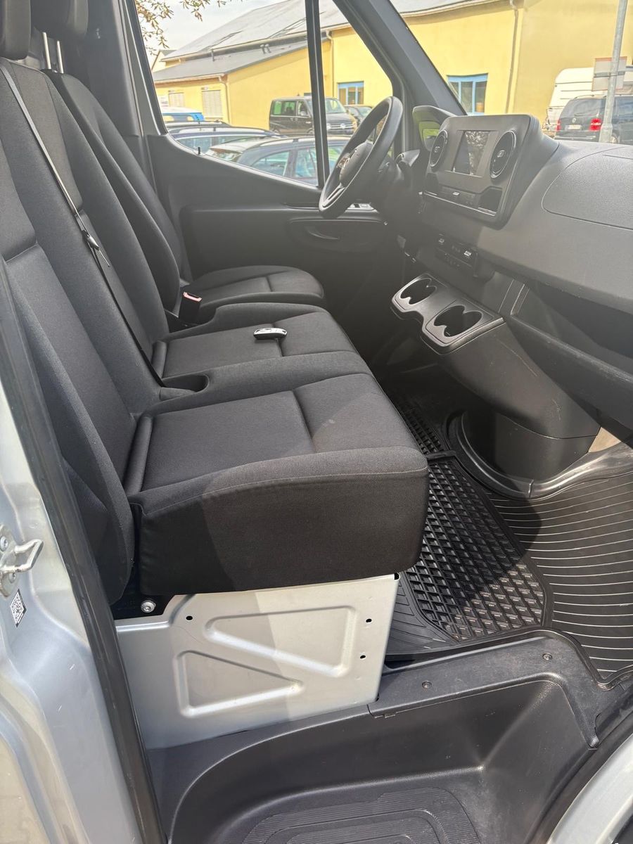 Mercedes-Benz SPRINTER 2022 г. Серебристый, пробег 54700 км