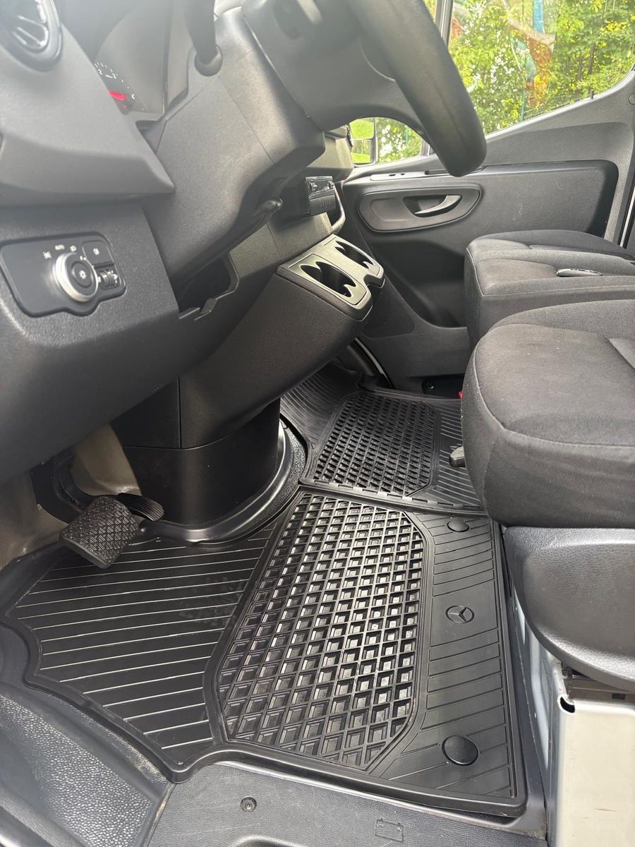 Mercedes-Benz SPRINTER 2022 г. Серебристый, пробег 54700 км