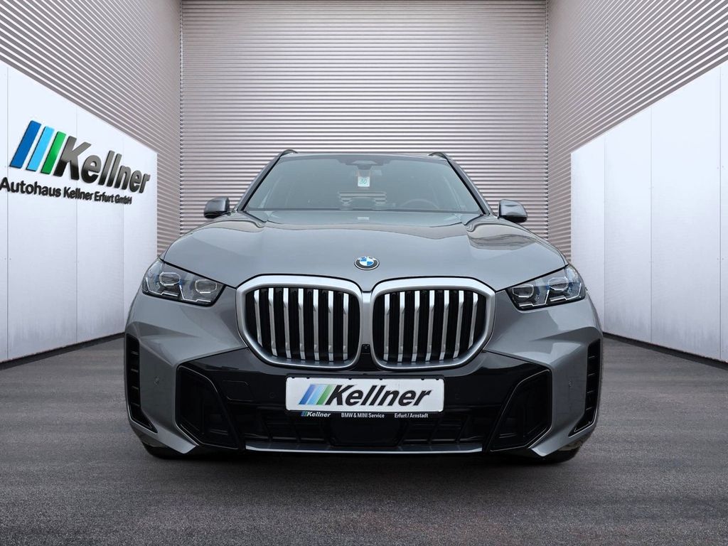 BMW X5 2025 г. Серый, пробег 28842 км