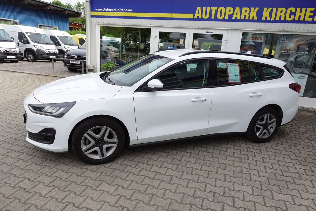 Ford Focus 2022 г. Белый, пробег 46330 км