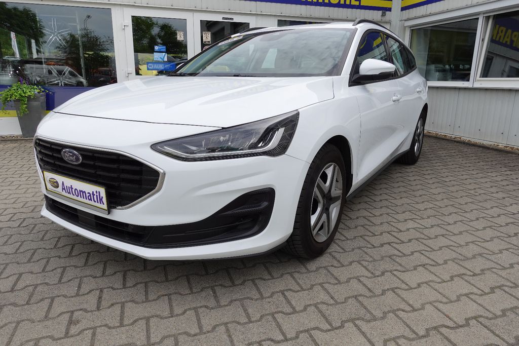 Ford Focus 2022 г. Белый, пробег 46330 км