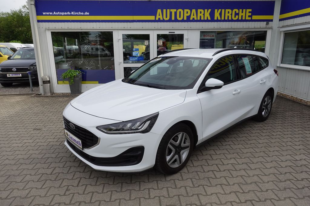 Ford Focus 2022 г. Белый, пробег 46330 км