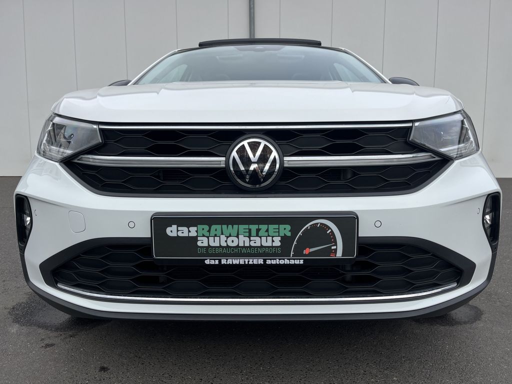 Volkswagen Taigo 2022 г. Белый, пробег 38529 км