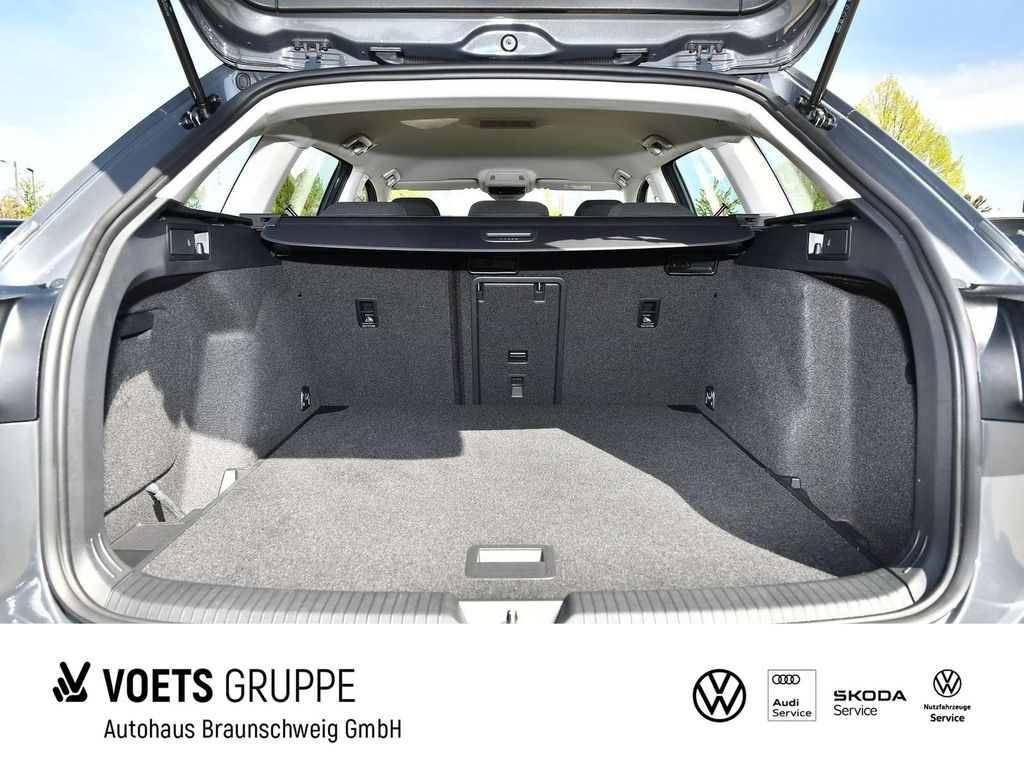 Volkswagen Golf 2022 г. Серый, пробег 38002 км