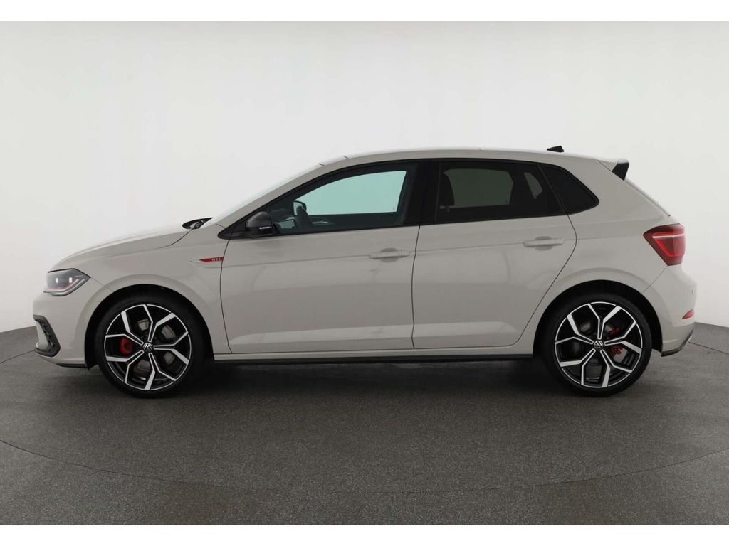 Volkswagen Polo 2024 г. Серый, пробег 21167 км