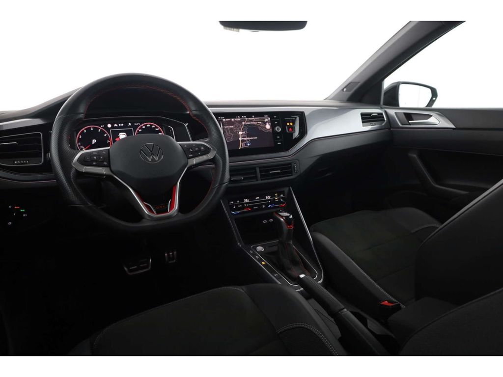 Volkswagen Polo 2024 г. Серый, пробег 21167 км