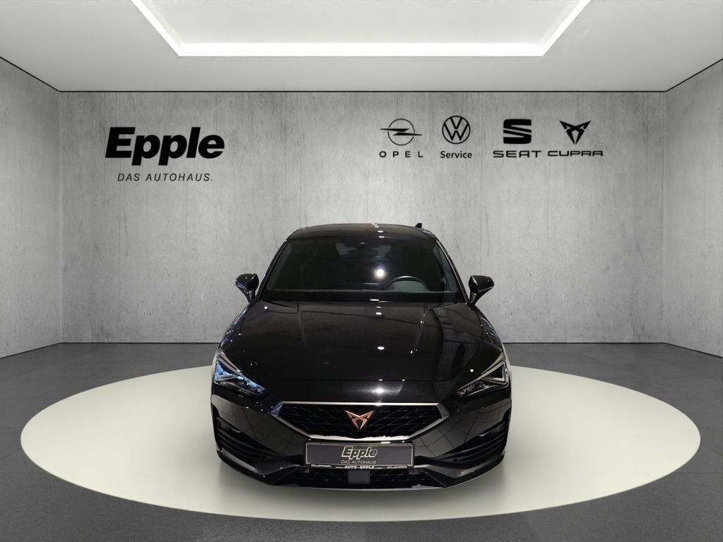 Cupra Leon 2022 г. Чёрный, пробег 42225 км